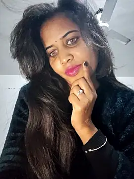 Snapshot of cute_radhikaa chatting on 01/11/26, 10:48 cute radhikaa online show from 01/11/26, 10:48