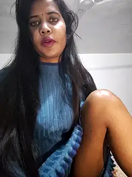 Snapshot of cute_radhikaa chatting on 02/02/26, 03:05 cute radhikaa online show from 02/02/26, 03:05