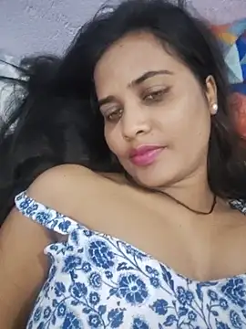 Snapshot of cute_radhikaa chatting on 06/13/26, 08:23 cute radhikaa online show from 06/13/26, 08:23