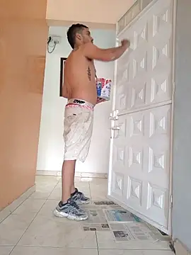 Snapshot of DOEBUY66 chatting on 11/06/25, 08:32 DOEBUY66 online show from 11/06/25, 08:32