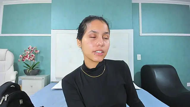 ania gomez online show from 12/03/25, 02:37