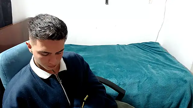 santii ss online show from 09/25/25, 08:34