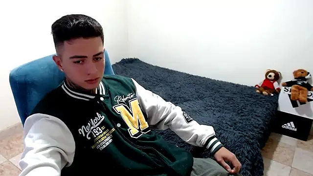 santii ss online show from 10/15/25, 07:47