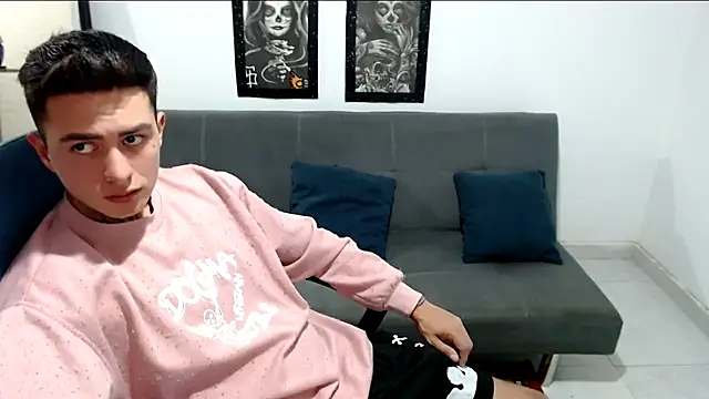 santii ss online show from 11/05/25, 02:11