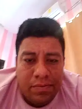 Snapshot of JesVel chatting on 10/27/25, 06:56 JesVel online show from 10/27/25, 06:56