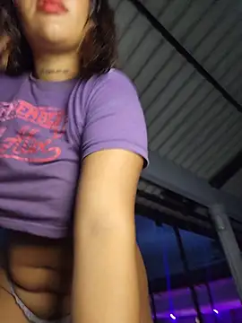 Yessica Lopezz online show from 06/09/26, 10:27