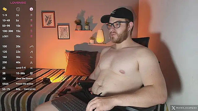 mateo ocampo online show from 10/31/25, 08:21