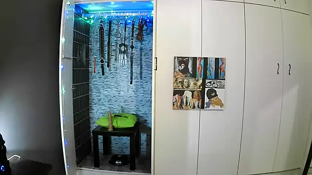 BaDSubMiss online show from 10/12/25, 04:11