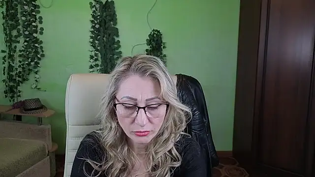 Habibi Honeyy online show from 01/18/26, 11:25