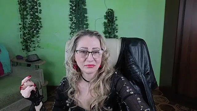 Snapshot of Habibi_Honeyy chatting on 03/23/26, 01:15 Habibi Honeyy online show from 03/23/26, 01:15
