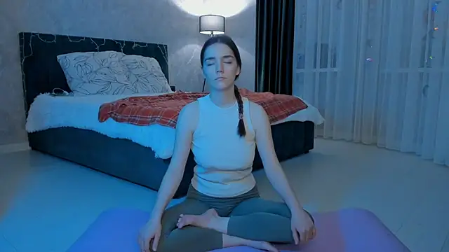 Snapshot of sweete_chantal chatting on 10/24/25, 05:20 sweete chantal online show from 10/24/25, 05:20