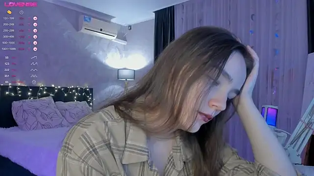 Snapshot of sweete_chantal chatting on 11/12/25, 05:24 sweete chantal online show from 11/12/25, 05:24