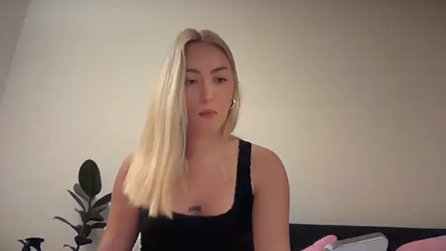 Kitty Swetty online show from 01/06/26, 08:56