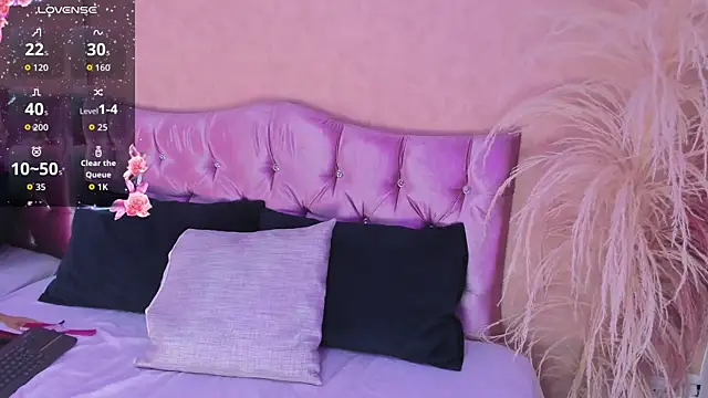 KARINAJTORRES online show from 10/01/25, 08:59