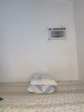 Snapshot of MilfTentasion chatting on 01/16/26, 02:54 MilfTentasion online show from 01/16/26, 02:54