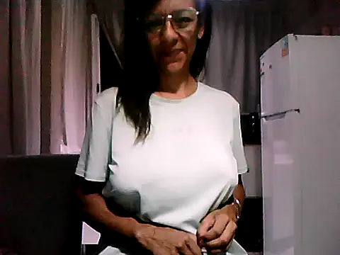 Vanestrip 69 online show from 04/17/26, 12:24