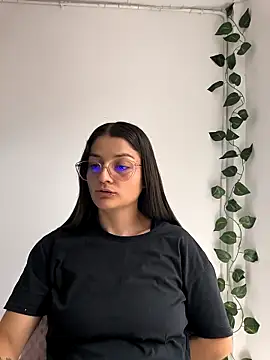 Snapshot of Coralinne__ chatting on 05/08/26, 03:28 Coralinne online show from 05/08/26, 03:28