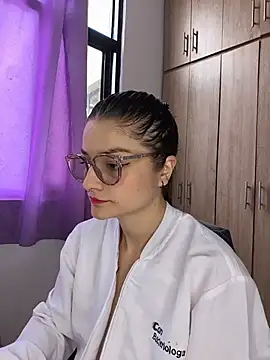 Snapshot of Coralinne__ chatting on 07/04/26, 03:51 Coralinne online show from 07/04/26, 03:51