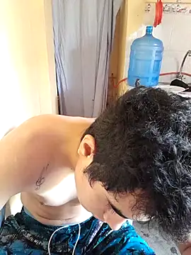 Ortiz3404 online show from 11/12/25, 04:40