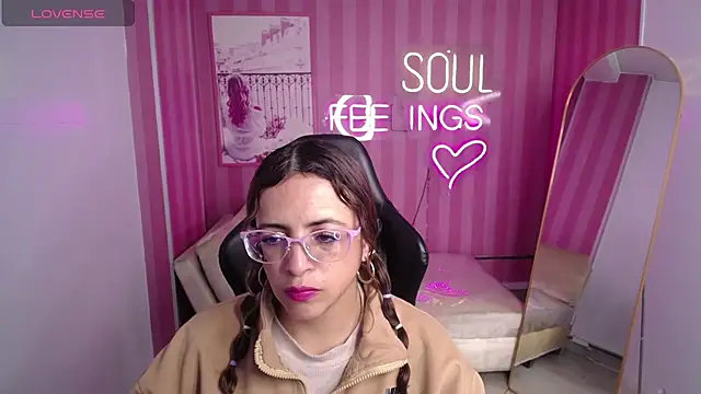  Evoni b online show from 09/14/25, 12:04