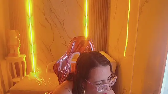  Evoni b online show from 10/08/25, 07:44