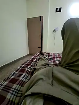 Snapshot of Naveen9100Unity chatting on 02/24/26, 05:00 Naveen9100Unity online show from 02/24/26, 05:00