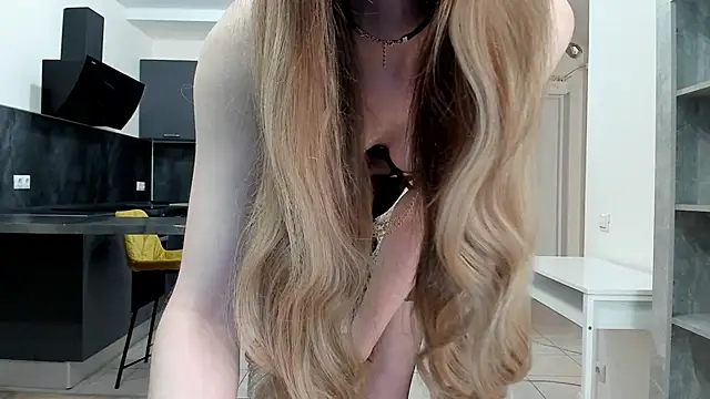 Kitty Player online show from 04/25/26, 01:41