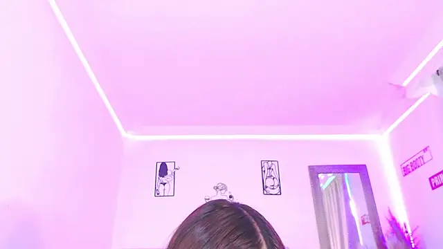 Snapshot of Anna_belly chatting on 04/13/26, 12:21 Anna belly online show from 04/13/26, 12:21