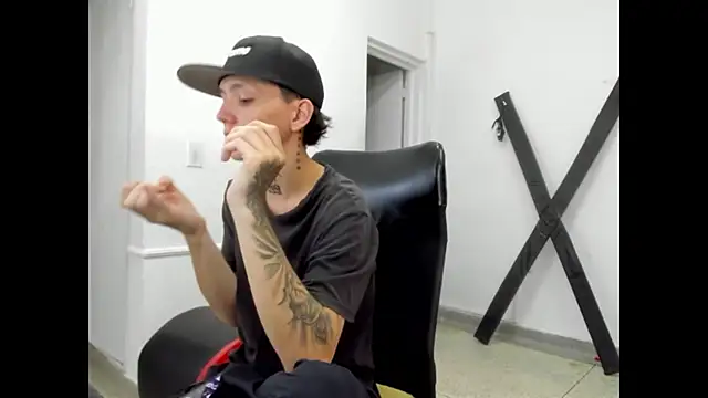 StraightBoy Nick online show from 05/07/26, 08:58