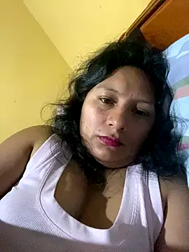 Snapshot of Janelita chatting on 09/28/25, 10:48 Janelita online show from 09/28/25, 10:48