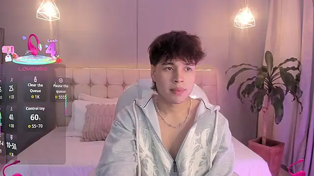 Snapshot of Jordan_24_ chatting on 10/23/25, 08:40 Jordan 24 online show from 10/23/25, 08:40