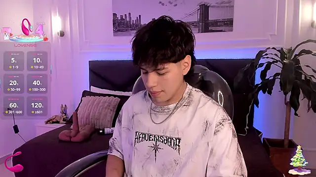 Snapshot of Jordan_24_ chatting on 12/04/25, 09:34 Jordan 24 online show from 12/04/25, 09:34