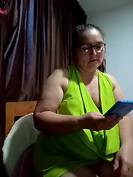 Snapshot of Kasandra_000 chatting on 12/15/25, 11:36 Kasandra 000 online show from 12/15/25, 11:36