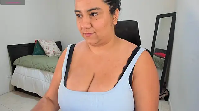 Snapshot of MariamCastiblanco chatting on 04/30/26, 08:04 MariamCastiblanco online show from 04/30/26, 08:04