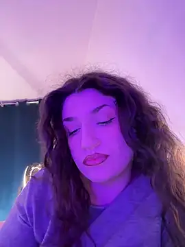 Snapshot of ScarletBloom_ chatting on 03/01/26, 06:10 ScarletBloom online show from 03/01/26, 06:10