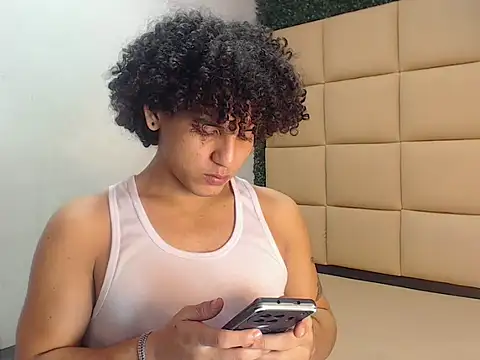 Xfire boy69 online show from 10/03/25, 04:26