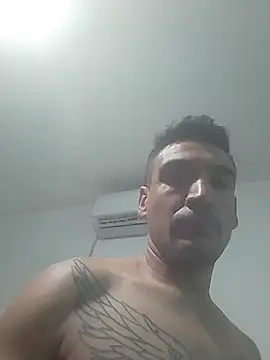 bigandstrong2217 online show from 04/19/26, 01:38