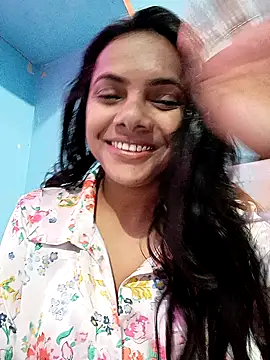 Snapshot of sofia-xy chatting on 02/09/26, 10:30 sofia-xy online show from 02/09/26, 10:30