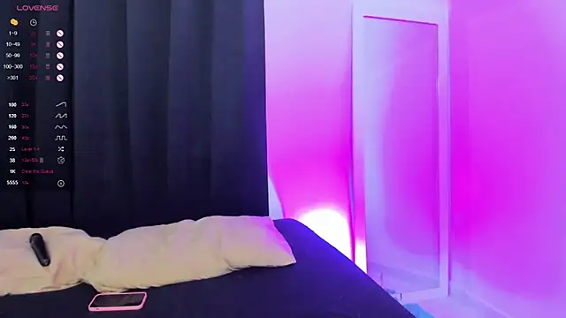 RoseeCarter online show from 12/20/25, 12:40