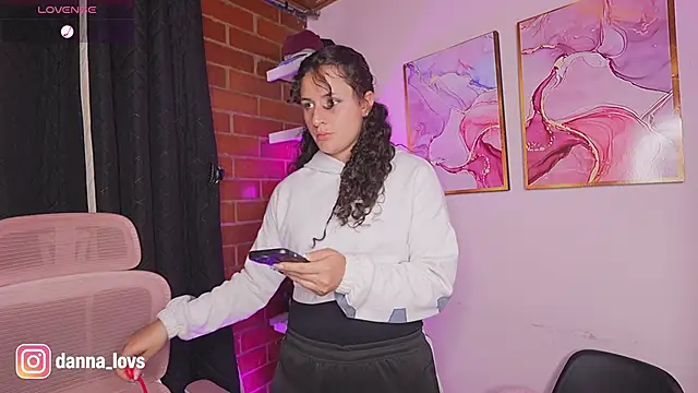 Snapshot of Dannaa_Lovs chatting on 10/30/25, 05:13 Dannaa Lovs online show from 10/30/25, 05:13