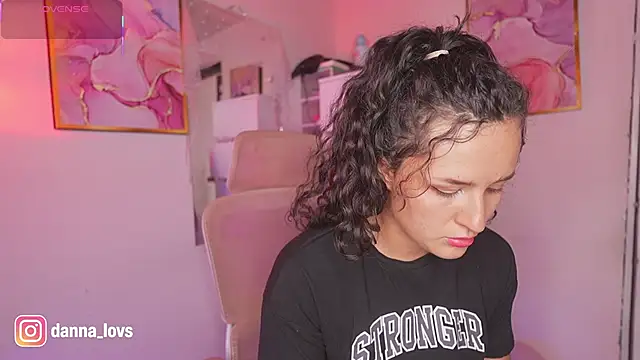 Snapshot of Dannaa_Lovs chatting on 11/13/25, 05:23 Dannaa Lovs online show from 11/13/25, 05:23