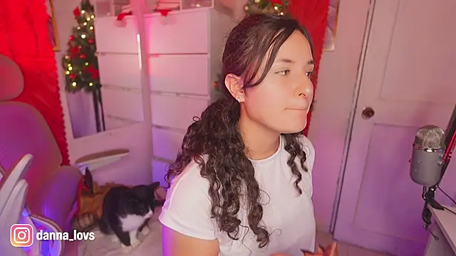 Snapshot of Dannaa_Lovs chatting on 11/20/25, 05:12 Dannaa Lovs online show from 11/20/25, 05:12