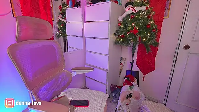 Snapshot of Dannaa_Lovs chatting on 11/29/25, 06:11 Dannaa Lovs online show from 11/29/25, 06:11