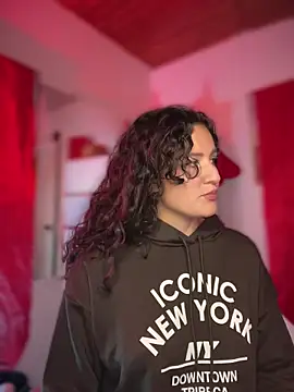 Snapshot of Dannaa_Lovs chatting on 12/14/25, 11:15 Dannaa Lovs online show from 12/14/25, 11:15