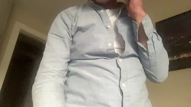 Snapshot of EverettTim24107 chatting on 11/07/25, 09:04 EverettTim24107 online show from 11/07/25, 09:04