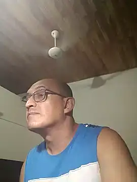 Snapshot of jorge406 chatting on 02/17/26, 01:24 jorge406 online show from 02/17/26, 01:24