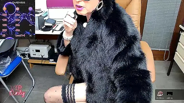 Snapshot of ROBY_SWEETHOT chatting on 02/16/26, 10:17 ROBY SWEETHOT online show from 02/16/26, 10:17