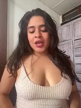 Snapshot of EmilyNoir1 chatting on 07/28/26, 05:45 EmilyNoir1 online show from 07/28/26, 05:45