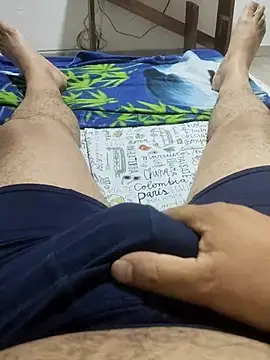 Snapshot of ScuffingBungalow chatting on 12/21/25, 11:34 ScuffingBungalow online show from 12/21/25, 11:34