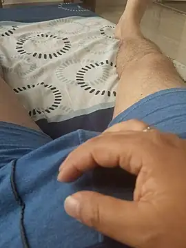 Snapshot of ScuffingBungalow chatting on 01/19/26, 02:54 ScuffingBungalow online show from 01/19/26, 02:54